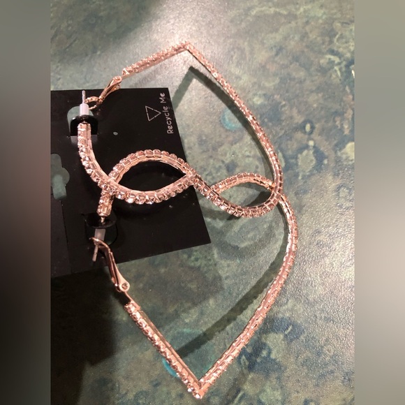 Guess heart shaped crystal rhinestone bling cubic zirconia earrings new - Picture 12 of 13